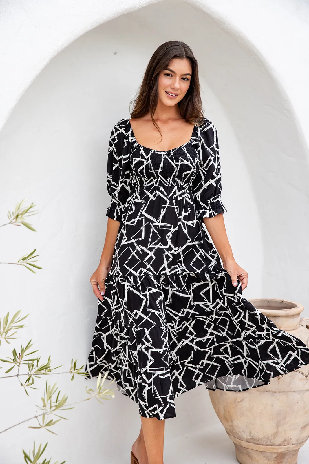 Dofi Maxi Dress - Black