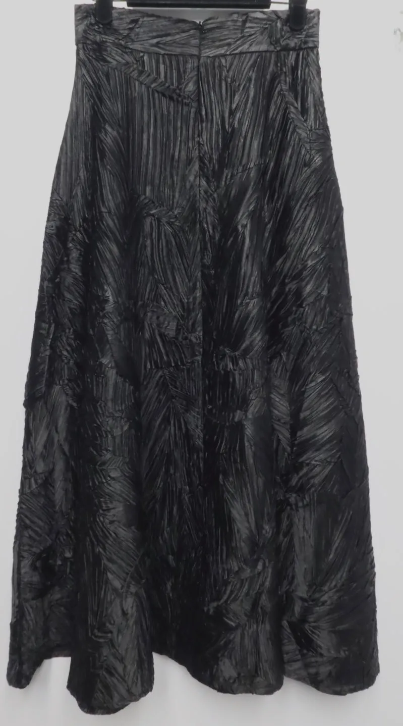Exquisite Black Midi Skirt